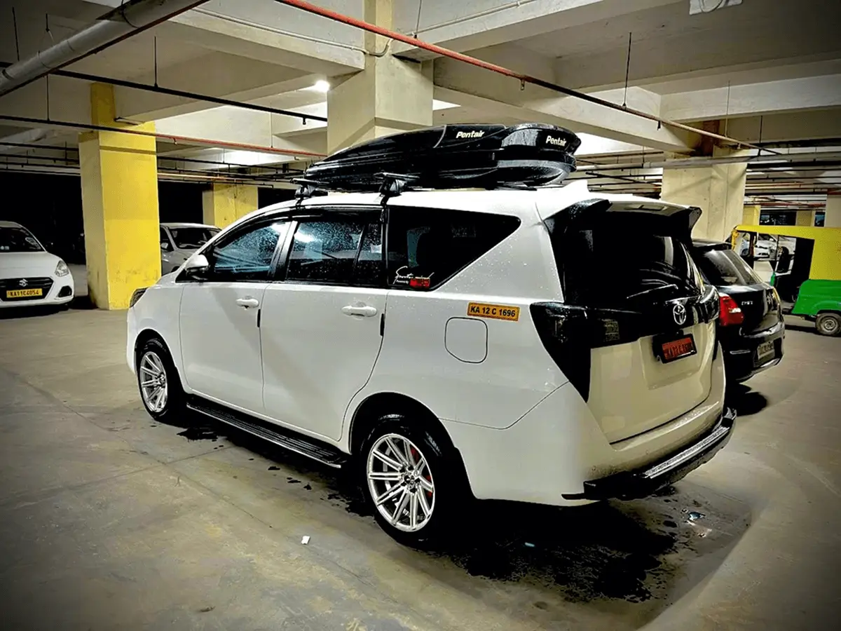 7+1 Seater SUV (Innova)